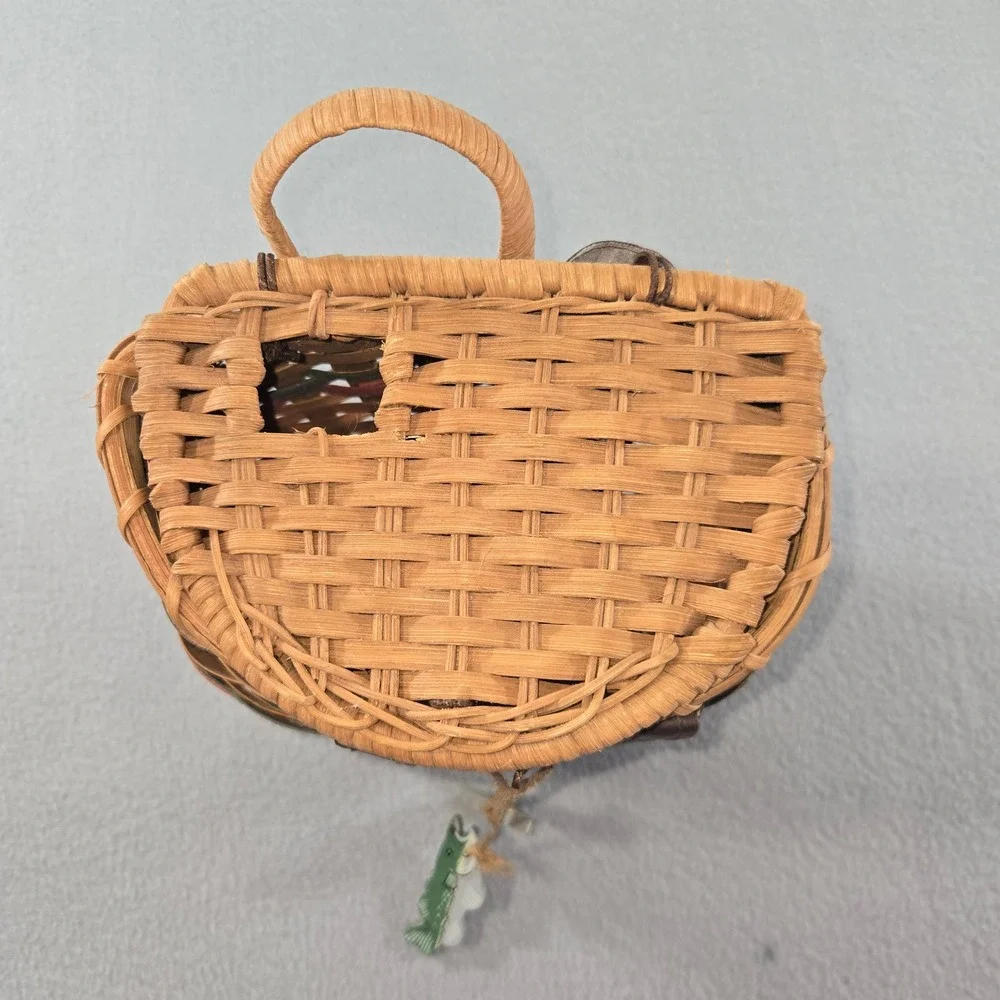 Unbranded Wicker Fishing Creel Basket Unisex OS Brown Rustic Woven Fish Charms